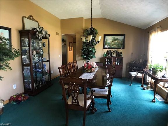 5th image of 3062 W Creek Dr