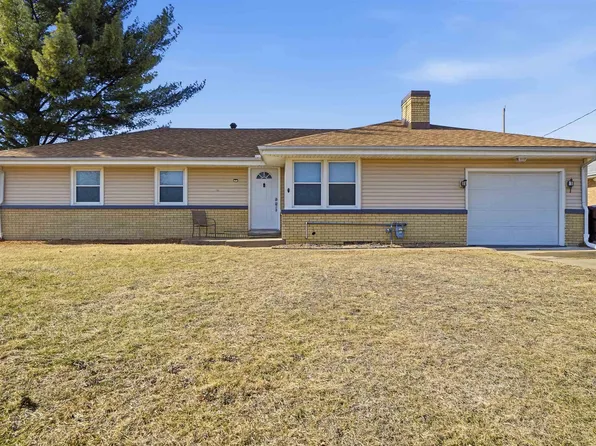 3421 N Rockwood Rd, Peoria, IL 61604