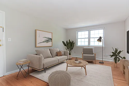 4 Colonial Village Dr #9 Photo 1