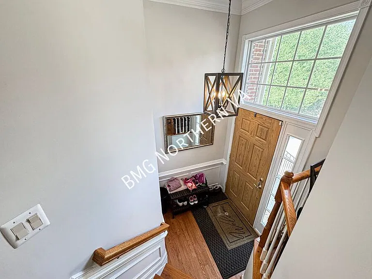 46119 Geneva Ter — Photo 2