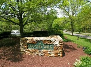 49 Country Walk, Shelton, CT 06484