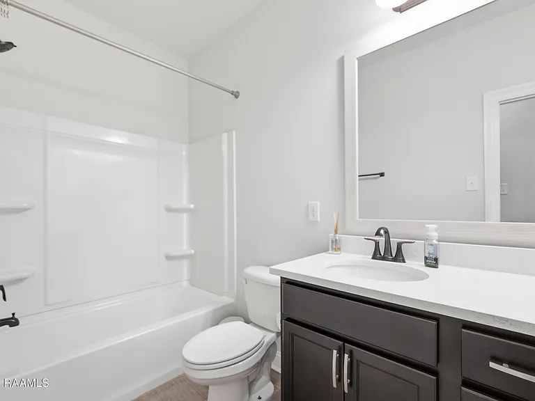 224 Wild Cherry Ln — Photo 18
