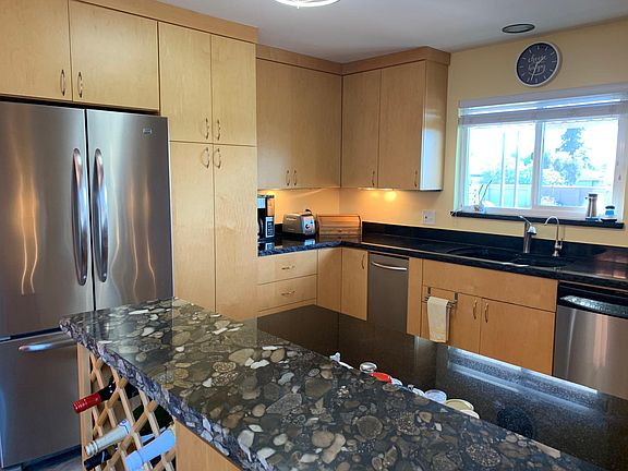 5th image of 501 Pine St #C