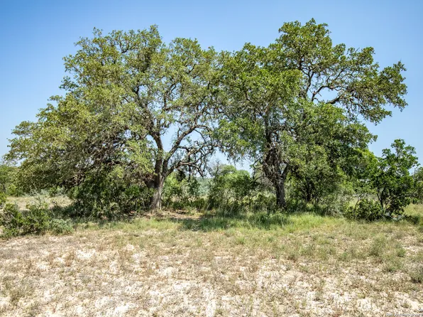 180 Steel Creek Crest, Center Point, TX 78010