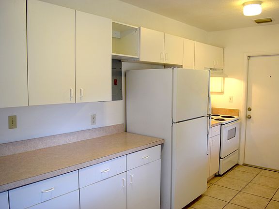 3rd image of 3431 NW 1st St