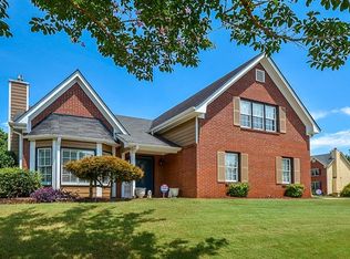 2900 Oak Meadow Dr, Snellville, GA 30078