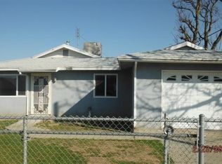 1203 E Samson Ave, Fresno, CA