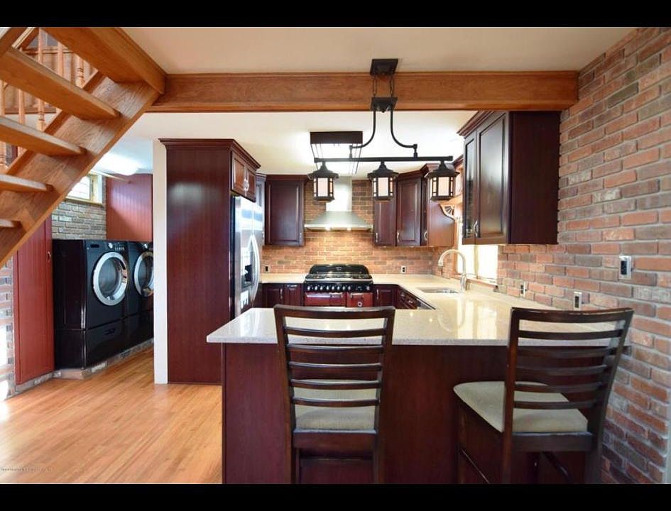 1st image of 113 Hickory Ave #1