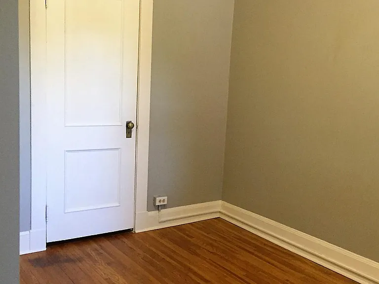1302 W Broadway Ave #A — Photo 6