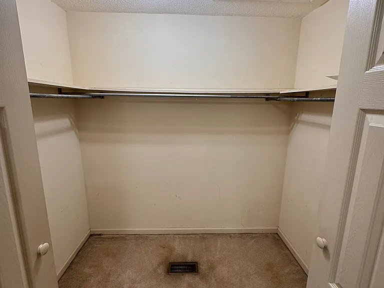 112 Oak Leaf Cir — Photo 8
