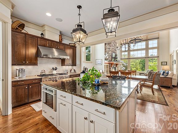 5th image of 18321 Rosapenny Rd