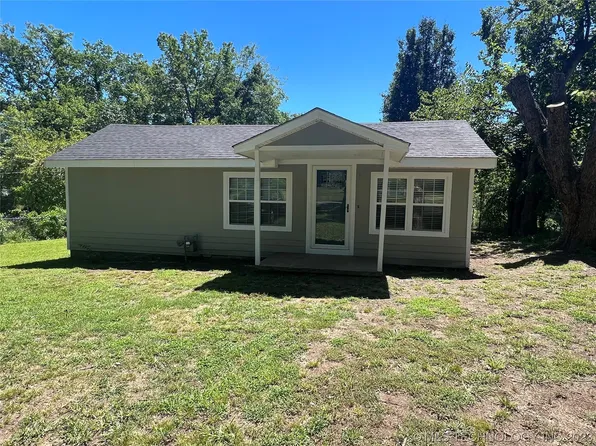 501 E Hazen Ln, Fort Gibson, OK 74434