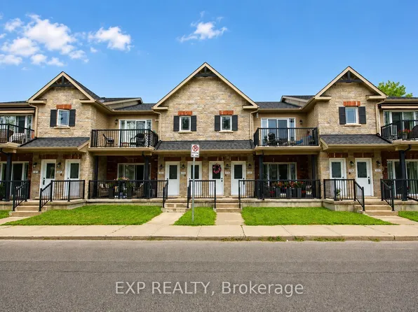 127 3rd St W #2, Cornwall, ON K6J 0B2