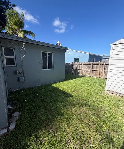 2318 Roosevelt St #2318 — Photo 11