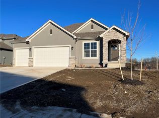 2617 SW Hook Farm Ln, Lees Summit, MO 64082