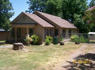 209 Pine St, Henderson, TX 75654