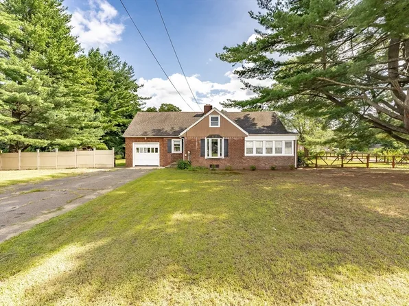 325 North St, Feeding Hills, MA 01030