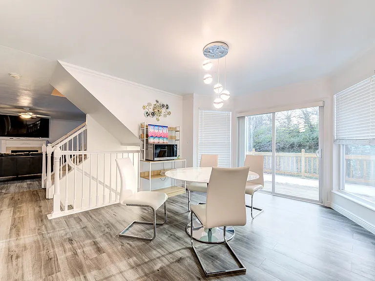 18 Pineview Valley Ct — Photo 29