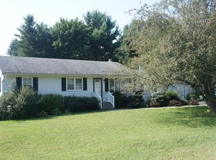 4 Herman K Ln, Castleton, NY 12033