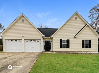 211 Lazy Water Dr, Dallas, GA 30157