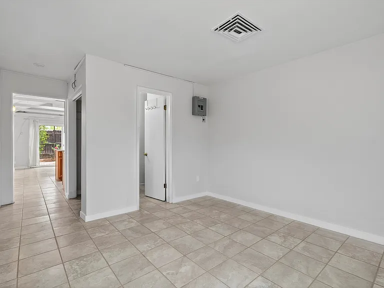 3022 E 1st St #2 — Photo 7