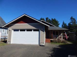 399 N Wynoochee Dr SW, Ocean Shores, WA 98569