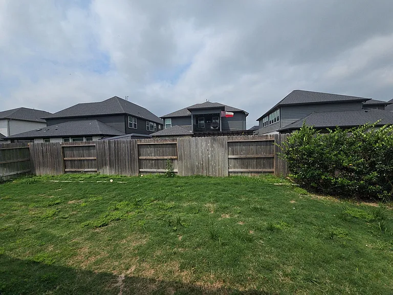 9227 Dearborn Knoll Dr — Photo 38