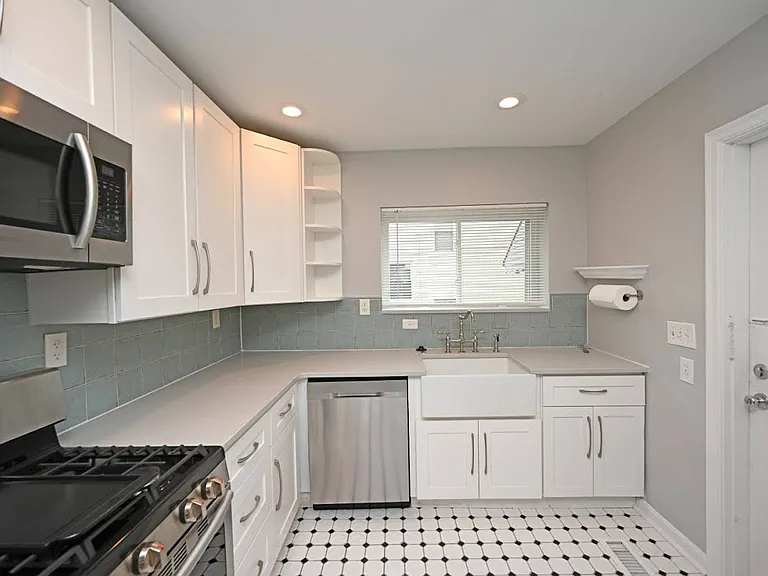 3231 Bach Ave #1 — Photo 4