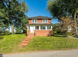 2039 Stonecrest Dr, Lancaster, PA 17601