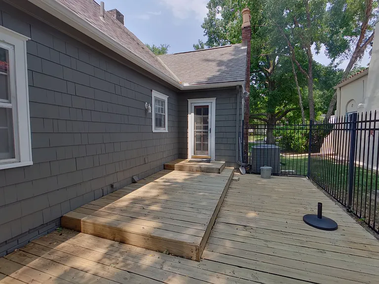 3431 E Pine St — Photo 14