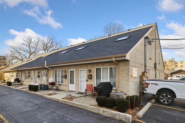 1st image of 7240 Dixon St #B