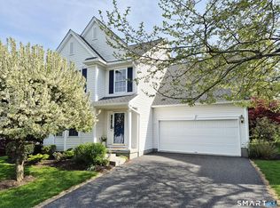 111 Logging Trail Rd #111, Danbury, CT 06811