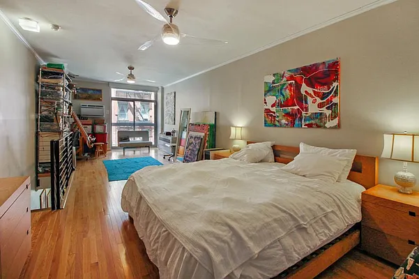Sold by iList, LLC | media 12