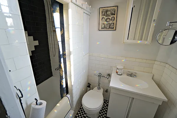 Sold by Anna Pinto Realty | media 5