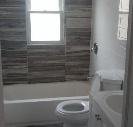 4th image of 11909 179th St