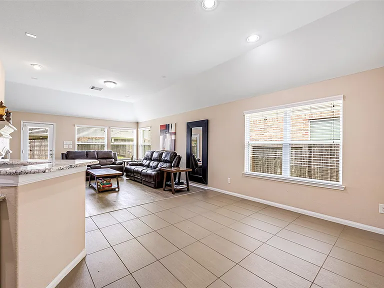 7030 Villa Mountain Ln — Photo 24
