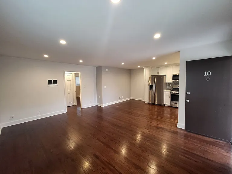 3550 Park — Photo 7