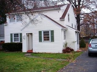 90 Haddon Rd, Rochester, NY 14626