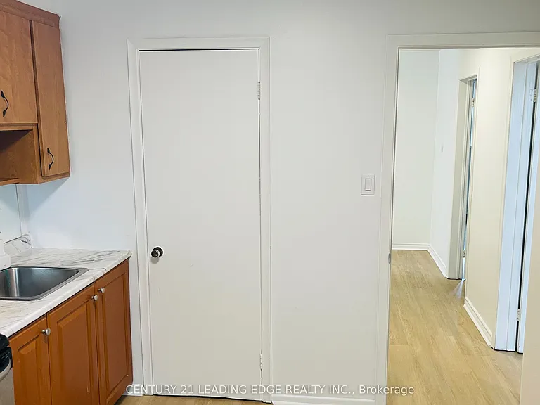 56 Jeavons Ave #2 — Photo 13