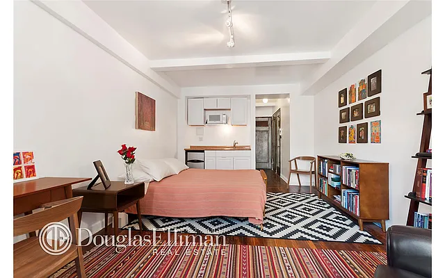 Sold by Douglas Elliman | media 4