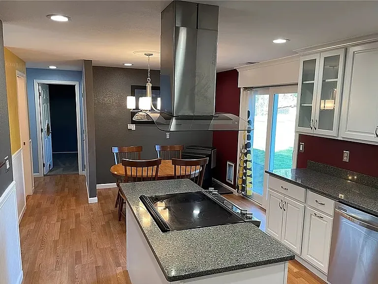 3100 Whisper Dr NW — Photo 3