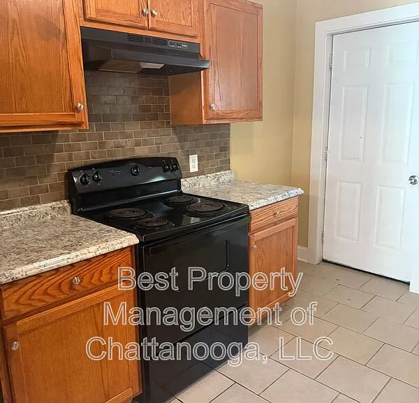 5293 Usher Dr — Photo 7