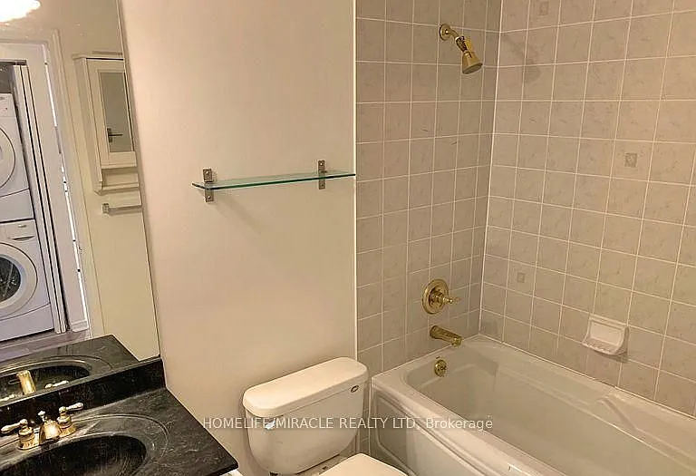 115 Richmond St E #605 — Photo 18