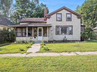 317 W Hanover St, Marshall, MI 49068