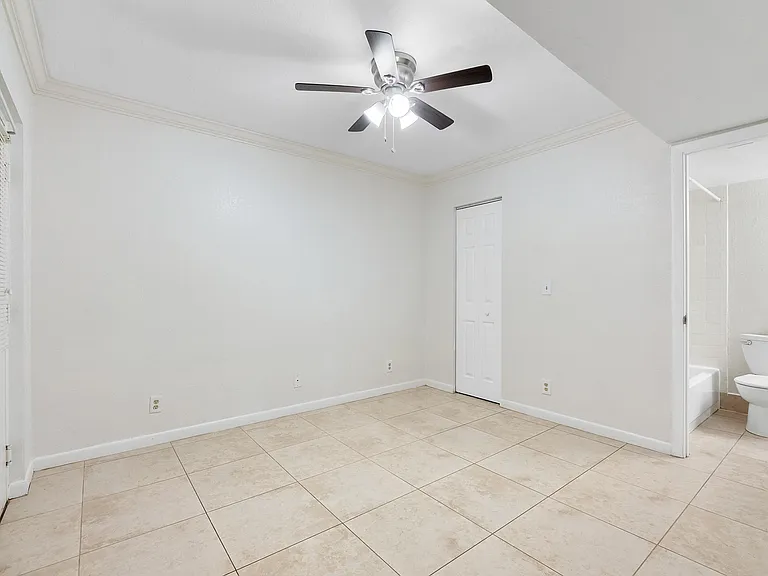 9777 Westview Dr #1112 — Photo 12