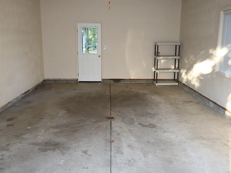 208 Manchester Dr #208 — Photo 33