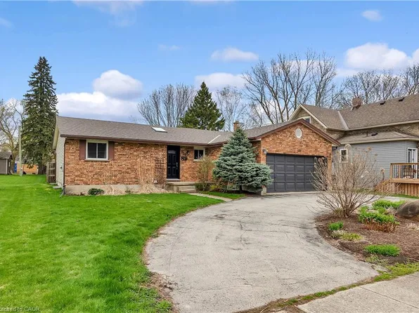 550 Raglan St, Minto, ON N0G 2P0