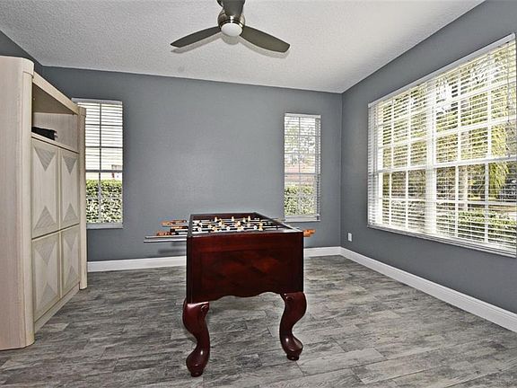4th image of 1833 Oak Grove Chase Dr