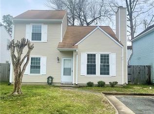 182 Gate House Rd, Newport News, VA 23608