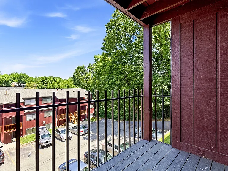 Roost - Balcony 1